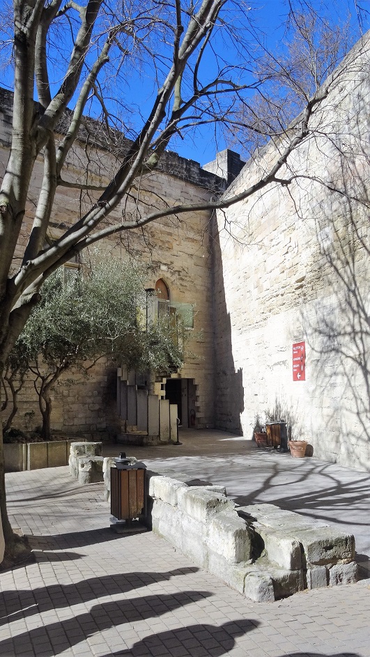 Avignon_Gatehouse