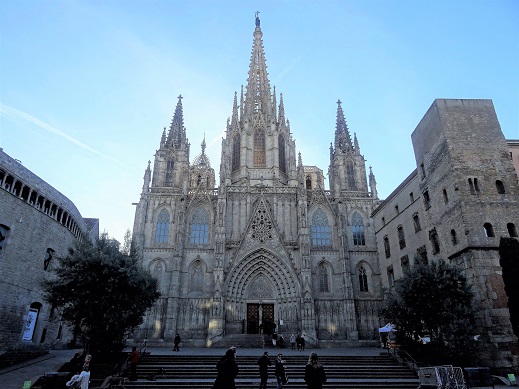 Barcelona_Cathedral_Main_Facade