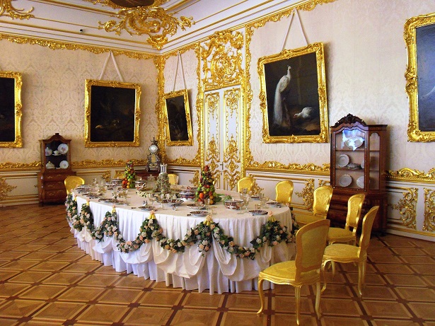 Catherines_Palace_Formal_White_Dining