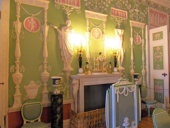 Catherines_Palace_Green_Dining_Room2