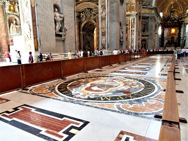 Central_Nave_St_Peters