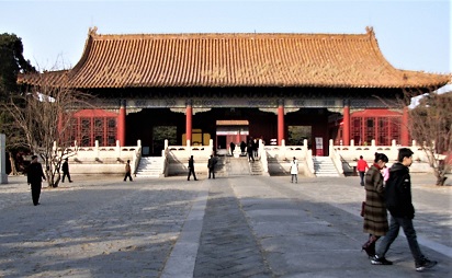 Changling_Tomb_Gate_Ming_Tombs