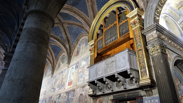 Duomo_San_Gimignano__Organ