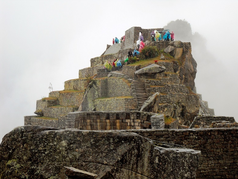 Machu_Picchu_Intiwatana_Pyamid