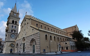 Messina_Cathedral_Side_View