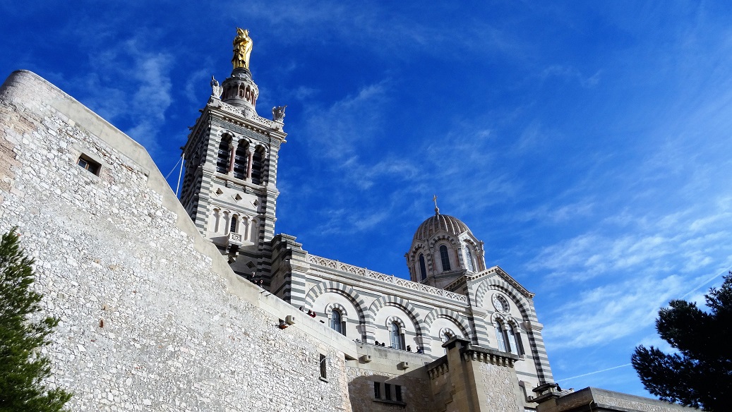 Notre-Dame_de_la_Garde_and_Fort