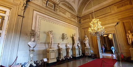 Pitti_Palace_Statues
