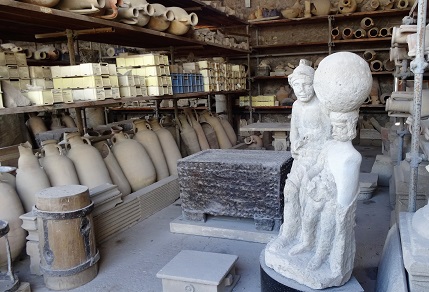 Pompeii_Store_of_Items