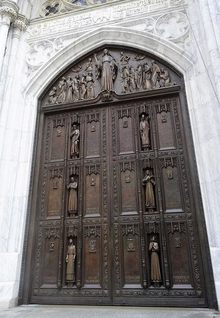 St_Patricks_Cathedral_Main_Door