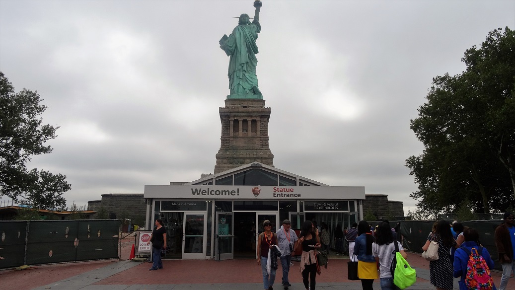 Statue_of_Liberty_Pedestal_Entrance