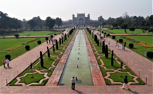 Taj_Mahal_Garden