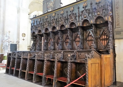 Trogir_Cathedral_Choir_seats