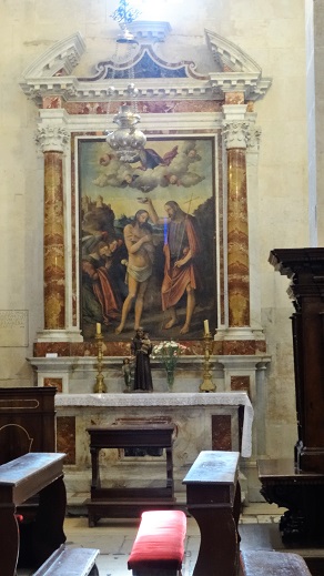Trogir_Cathedral_Sides_Altar_2