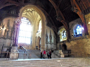 Westminster_Hall_Steps_to_Lobby