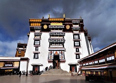 White_Palace_Lhasa